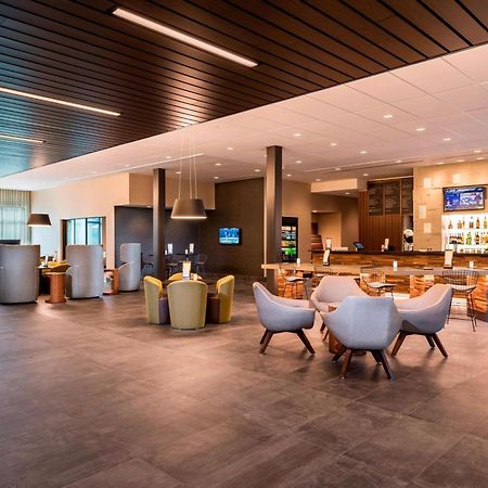 Courtyard By Marriott Tampa Northwest/Veterans Expressway Hotel West Chase Exterior photo